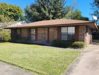 Building Photo - 207 Case Ln