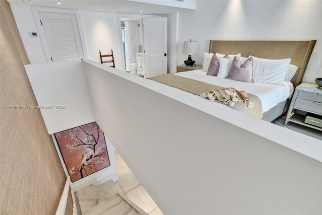 Building Photo - 5401 Collins Ave
