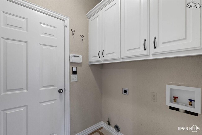 Building Photo - 5405 Blazing Star Ln