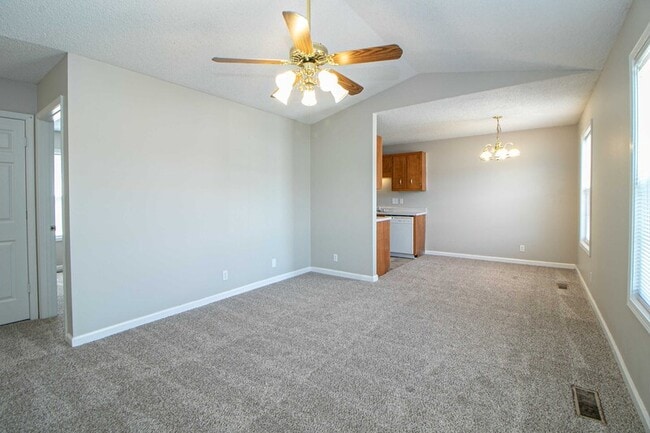 Building Photo - 233 Waterford Dr