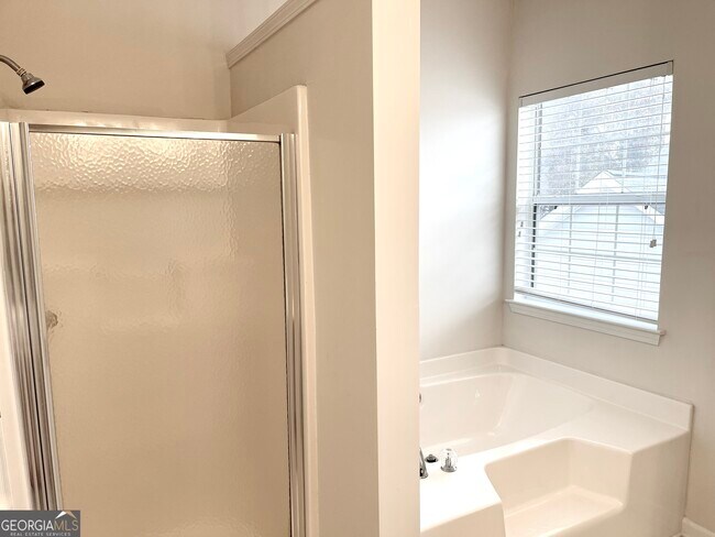 Building Photo - 490 Cherry Branch Ln