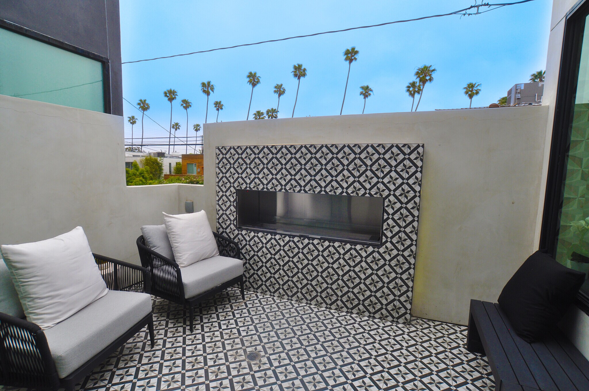 Building Photo - 838 California Ave