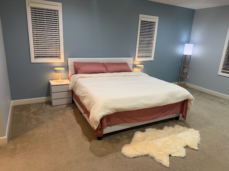 Building Photo - 161 Coyote Brush