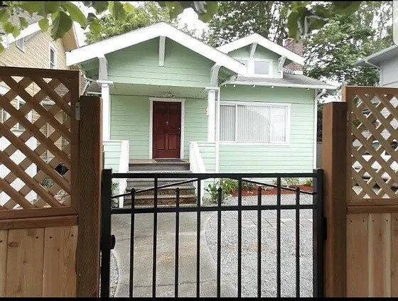 Exterior - 5006 8th Ave NE