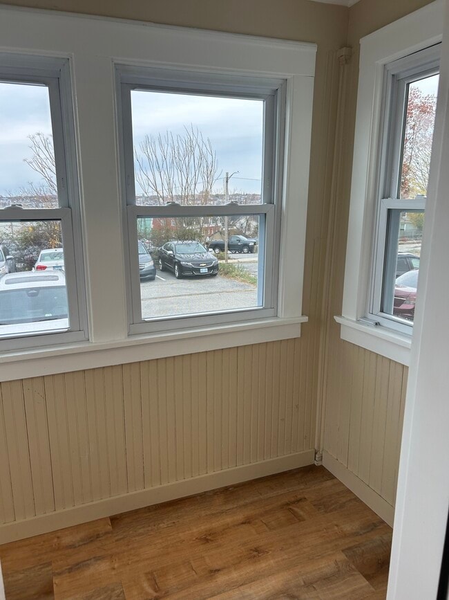 Building Photo - 14 Denison Ave