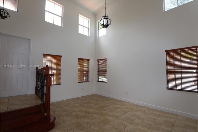 Building Photo - 15449 SW 31st Ln