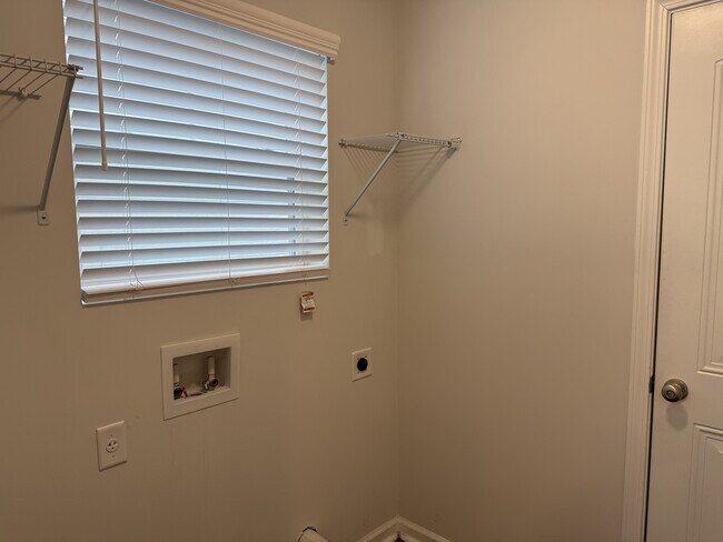 Building Photo - 42 Marsh Salt Ln