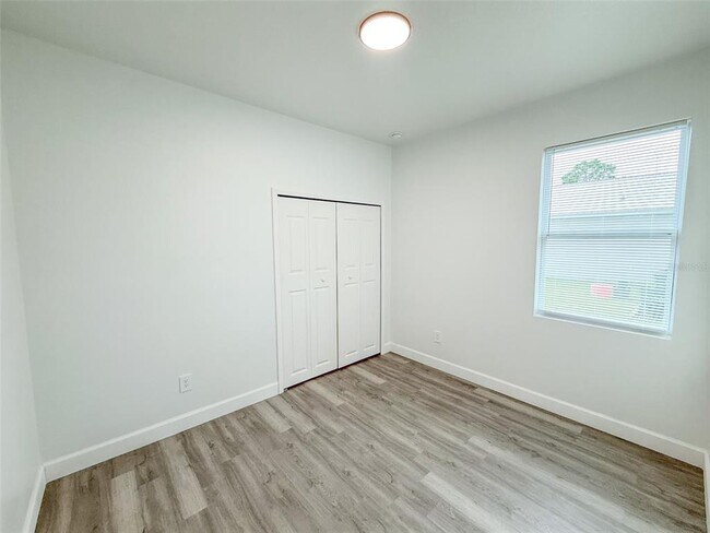 Building Photo - 4700 Sunbeam St