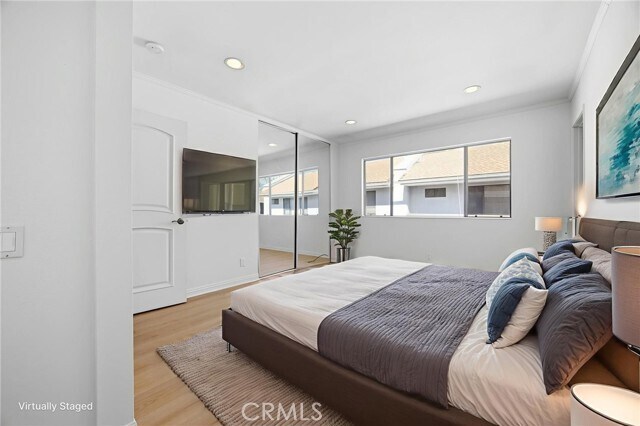 Building Photo - 12358 Moorpark St