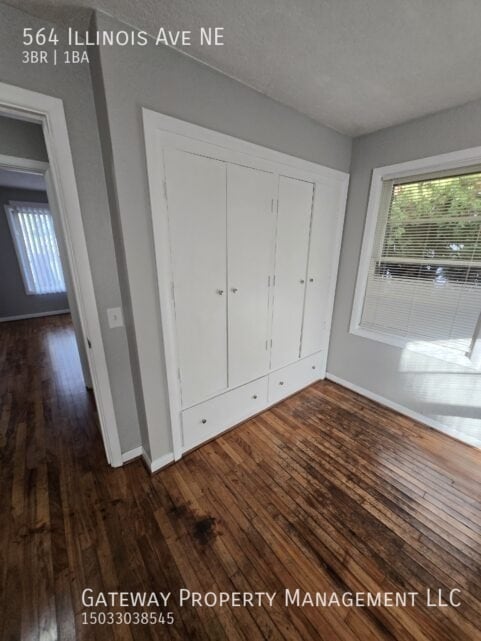 Building Photo - 564 Illinois Ave NE