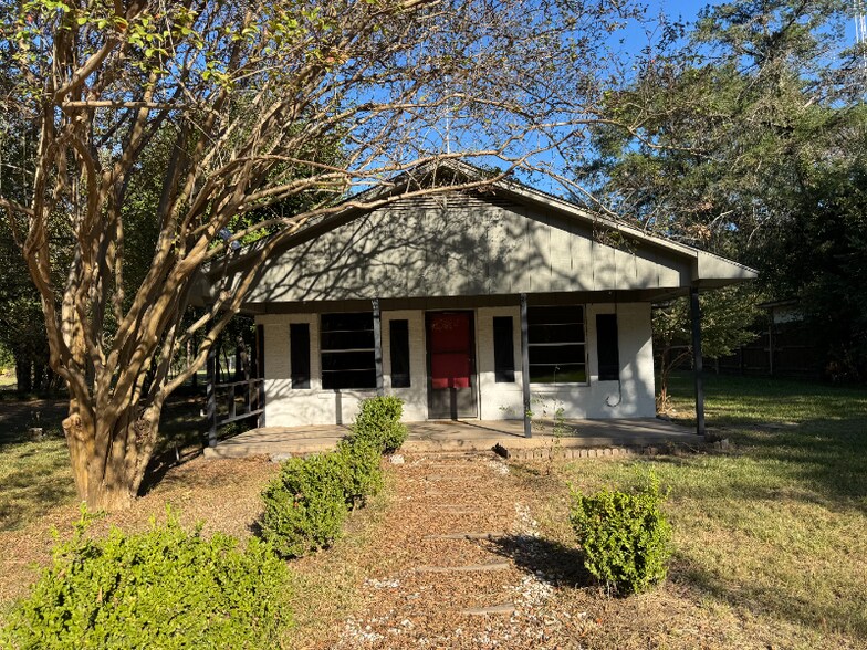 Primary Photo - 10021 Northview Dr