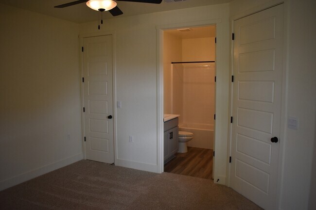 Building Photo - 4649 Jema Wy