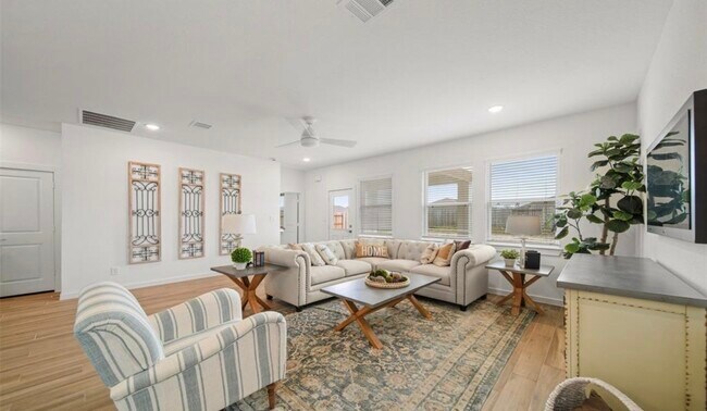 Building Photo - 302 Little Spg Ct