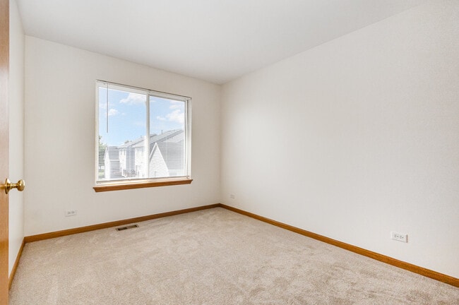 Building Photo - 14610 Patriot Square Dr W