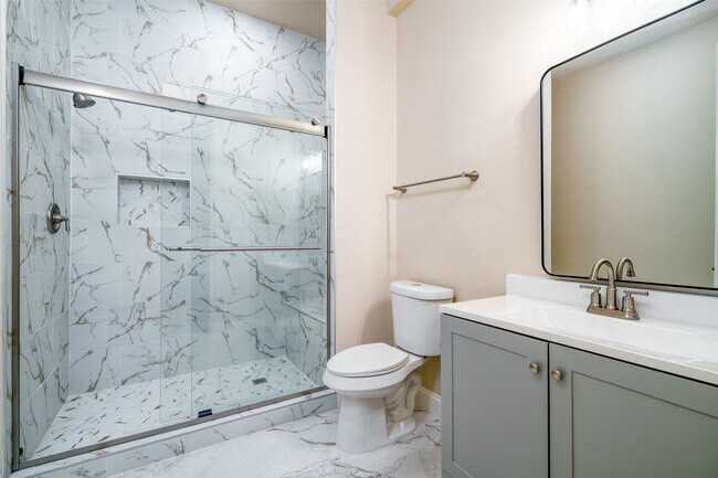 Building Photo - 16406 Baston Creek Dr