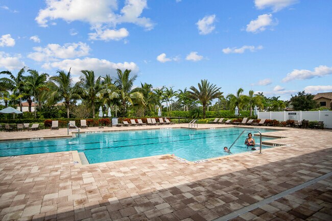 Building Photo - 4837 Chantilly Rd