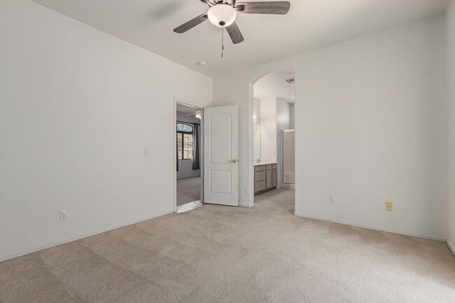 Building Photo - Mountainside Home, Gated Community