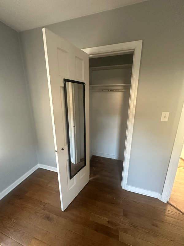 Building Photo - 1336 W Summit Ave