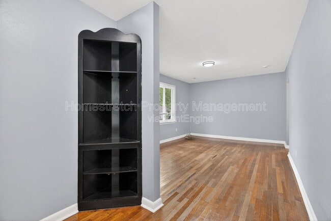 Building Photo - 410 McKinley Ave