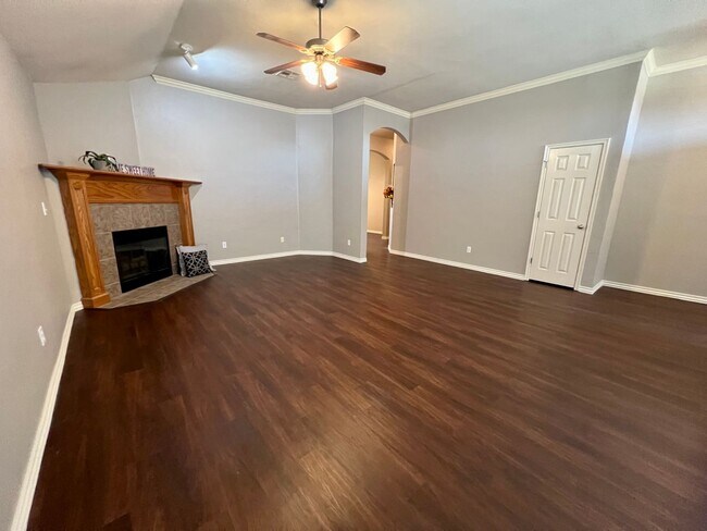 Building Photo - Wonderful Rental Home in Sycamore Creek!