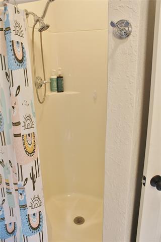 Building Photo - 6910 Casa Loma Ave