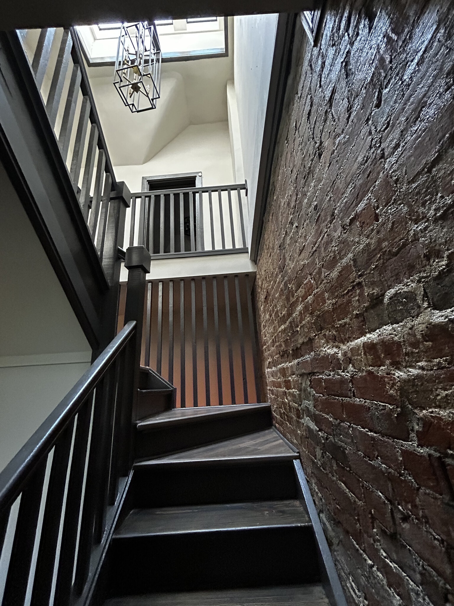 stairs - 2203 Kemper Ln