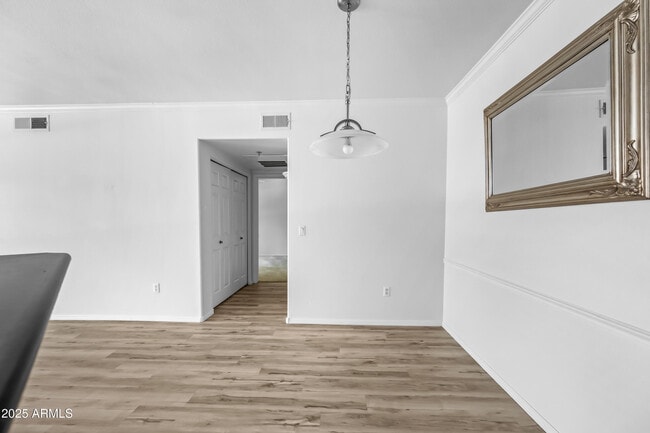 Building Photo - 15095 N Thompson Peak Pkwy