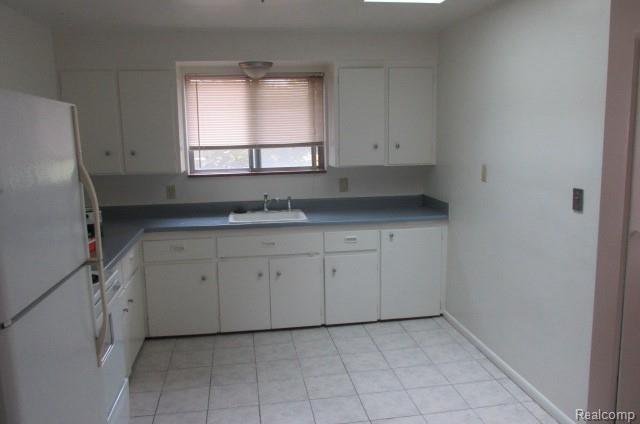 Building Photo - 445 W Breckenridge St