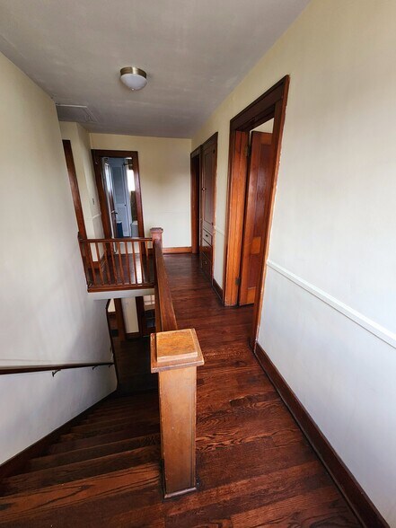 Building Photo - 1638 Alpine Ave NW