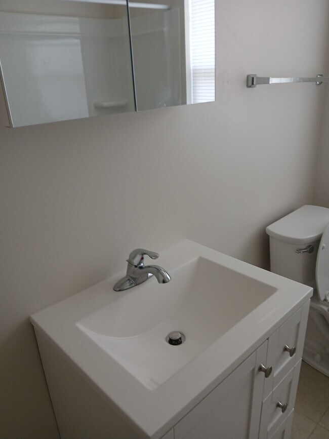 Building Photo - 166 Buckeye Cir