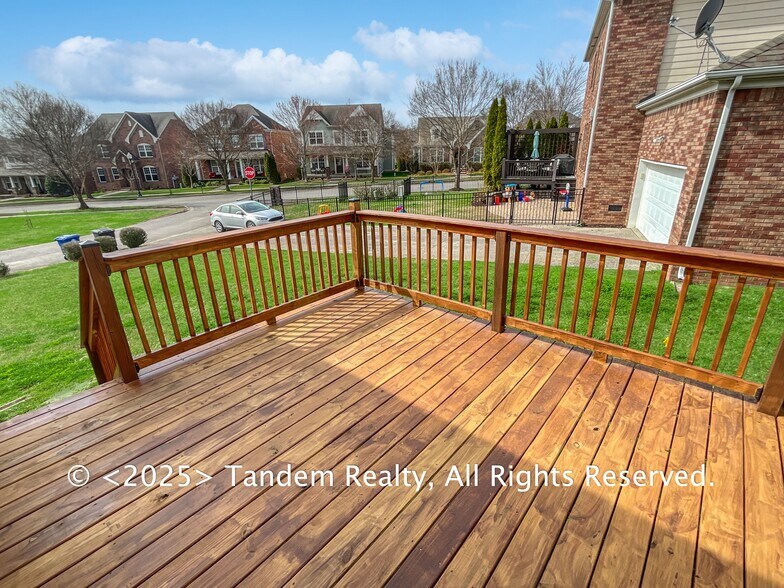 Building Photo - 209 Watson View Dr