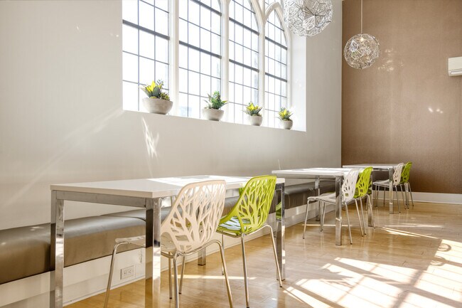 Building Photo - 3251 Lowell Blvd