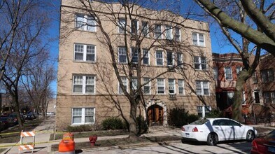 Building Photo - 1 bedroom in CHICAGO IL 60660