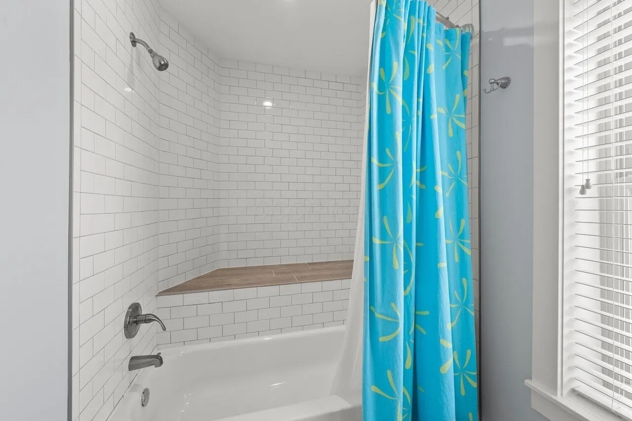 Building Photo - 144 Wilson Ave