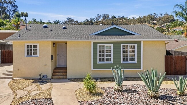 Building Photo - 1677 Sandos St