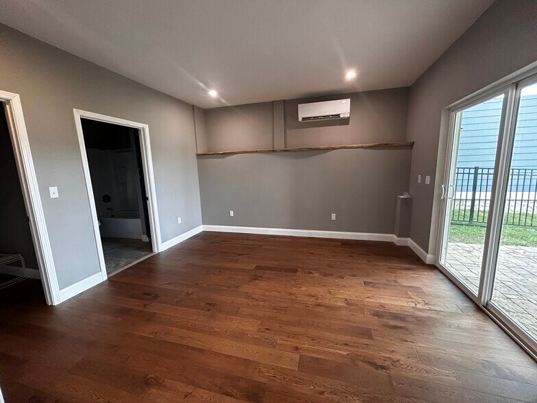 Bedroom - 4 Southern Way Ln