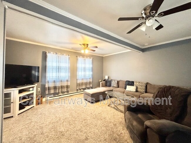 Building Photo - 217 N Lincoln Ave