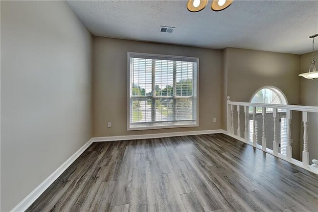 Building Photo - 5450 Princeton Oaks Dr