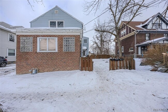 Building Photo - 1629 10th St