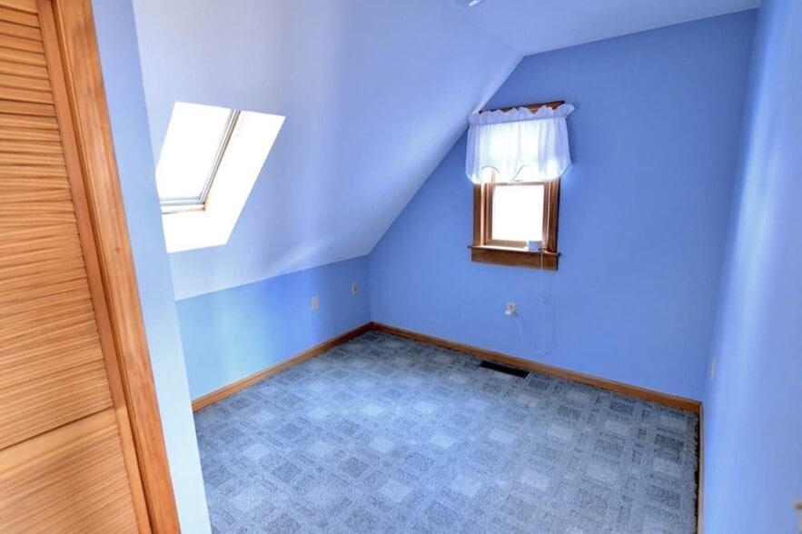 Building Photo - 321 Christian Hill Rd