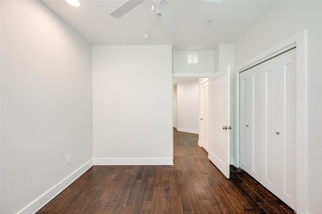 Building Photo - 908 Nueces St