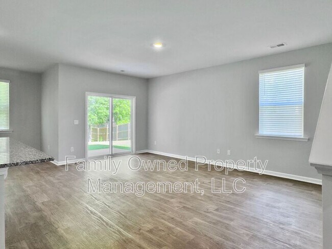 Building Photo - 422 Blue Elderberry Run