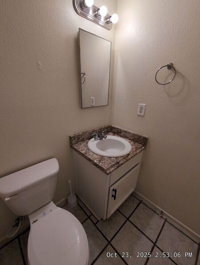 Building Photo - Welcome to your new cozy, immaculate and s...