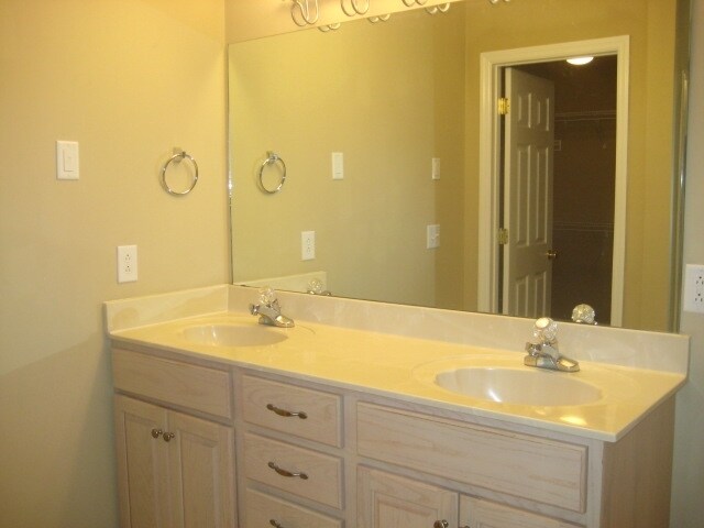 Building Photo - 5608 Craftwood Ct