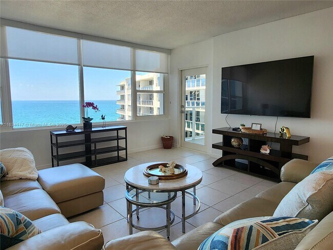 Building Photo - 3505 S Ocean Dr
