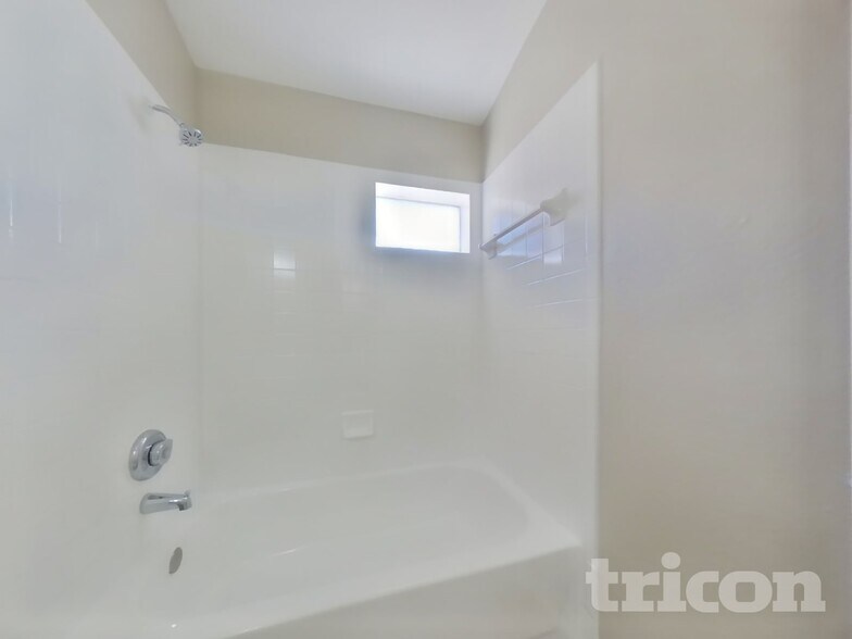 Building Photo - 3131 Kelling St