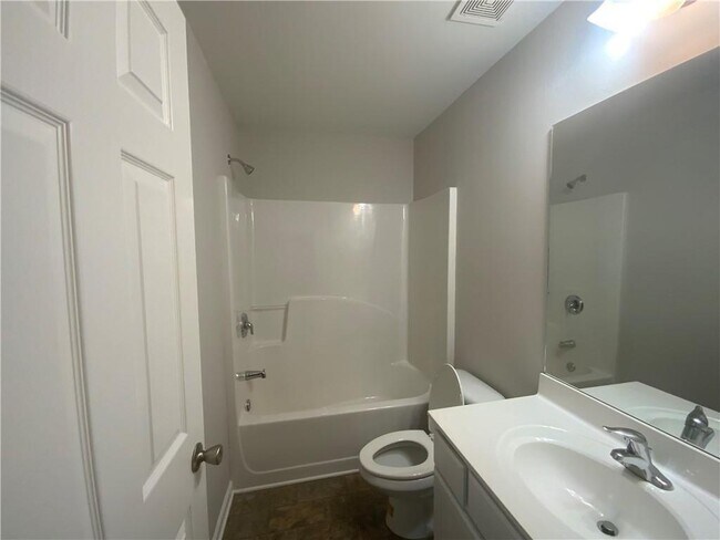 Building Photo - 477 Wingsfield Ct SW