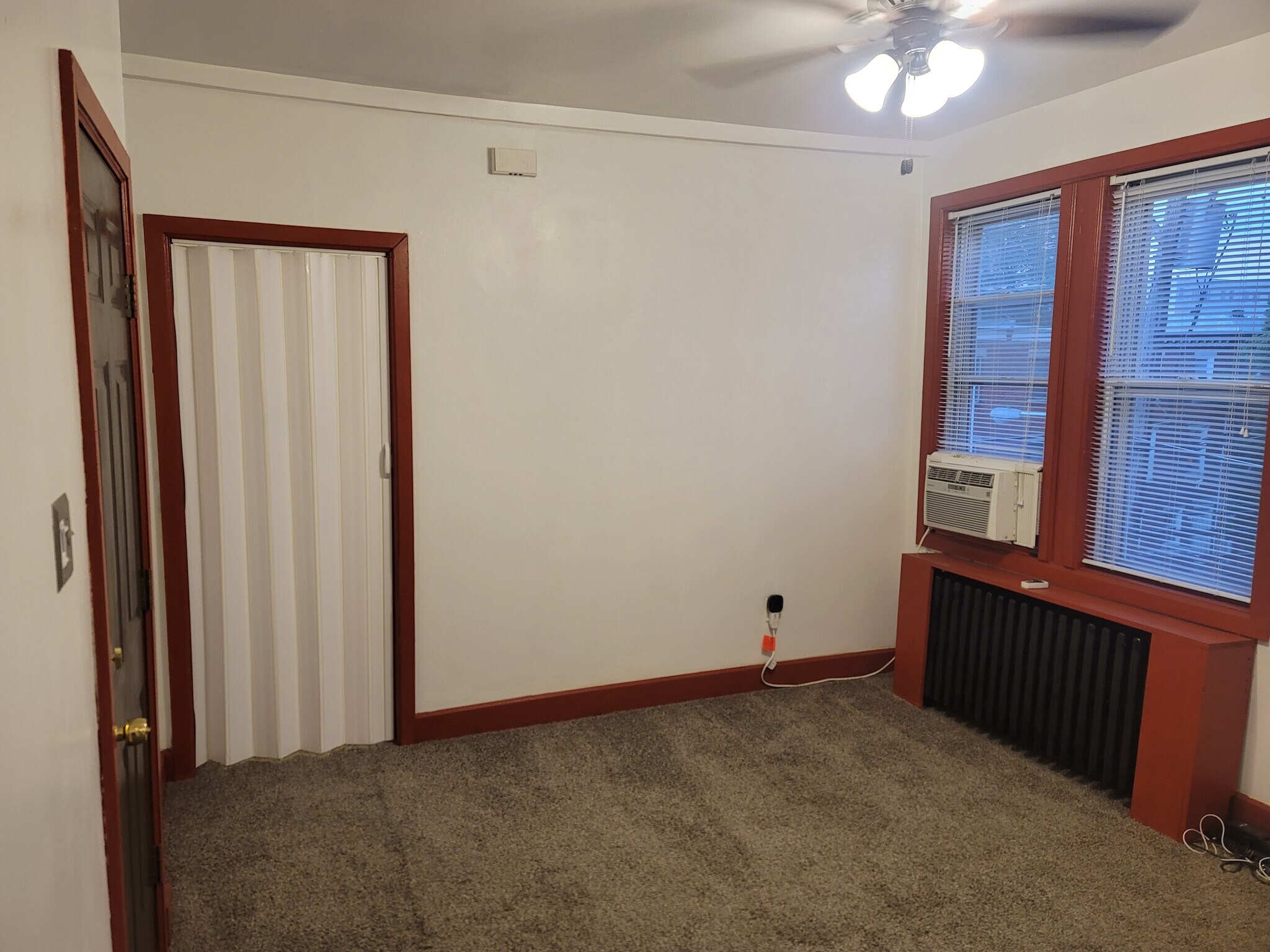 Building Photo - 1622 Bainbridge St