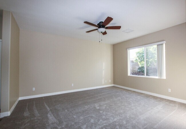 Building Photo - 3 Bedroom Home in Pronghorn Ranch