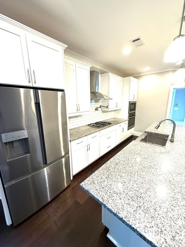 Building Photo - ** 4 Bed 3 Bath located in The Orchards, Pike road ** Call 334-366-9198 to schedule a self showing